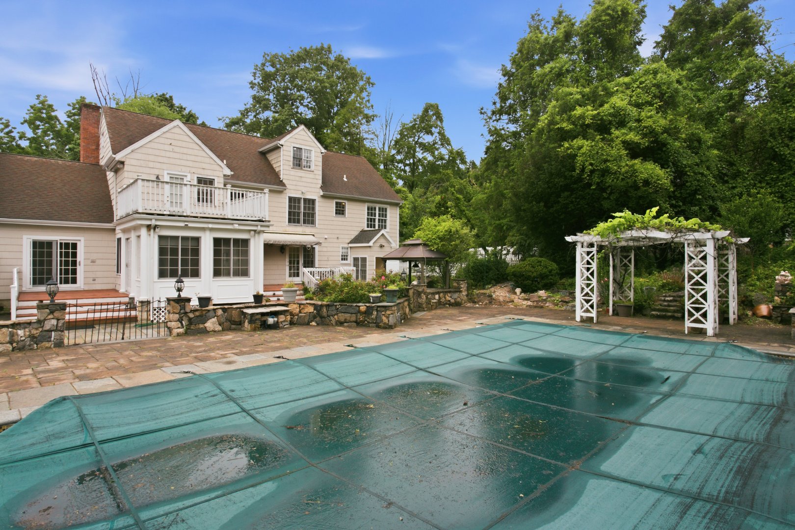 12 Old Mill Lane Photo 3