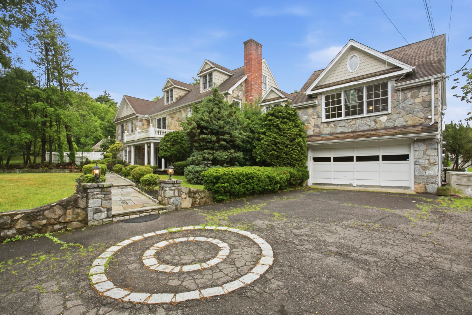 12 Old Mill Lane Photo 4