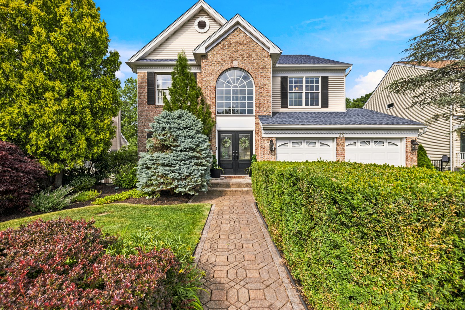 35 Lilac Lane Photo 1