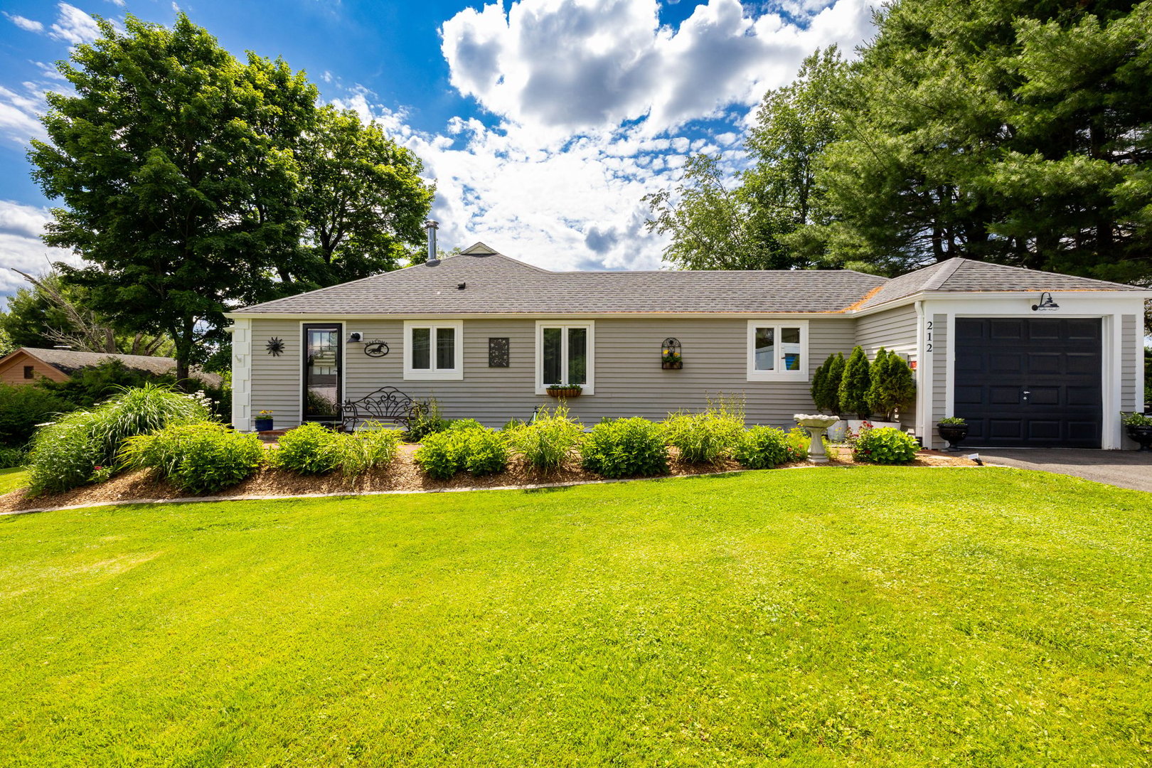 212 Old South Road Photo 31