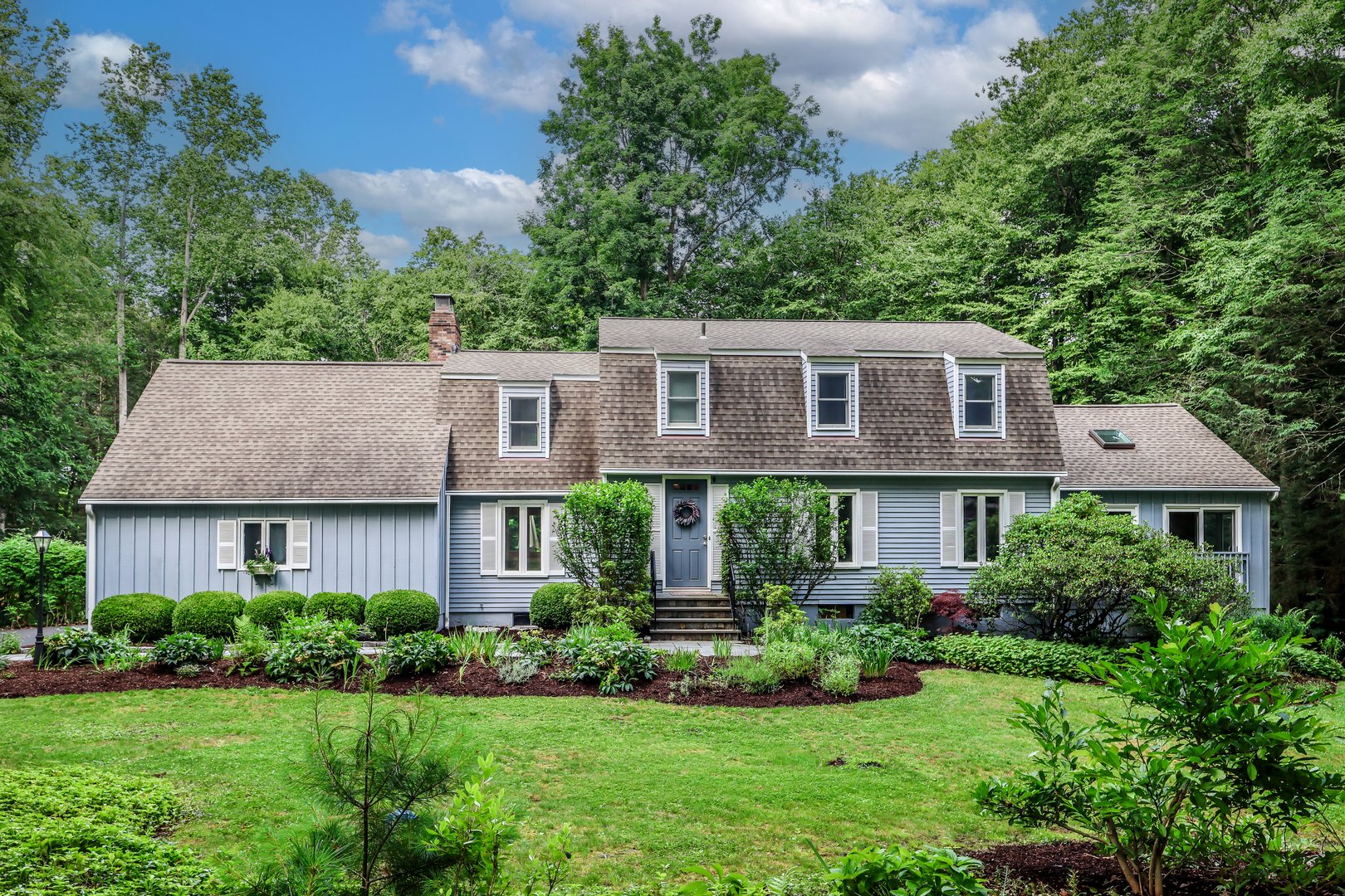 3 Deerfield Road Photo 1