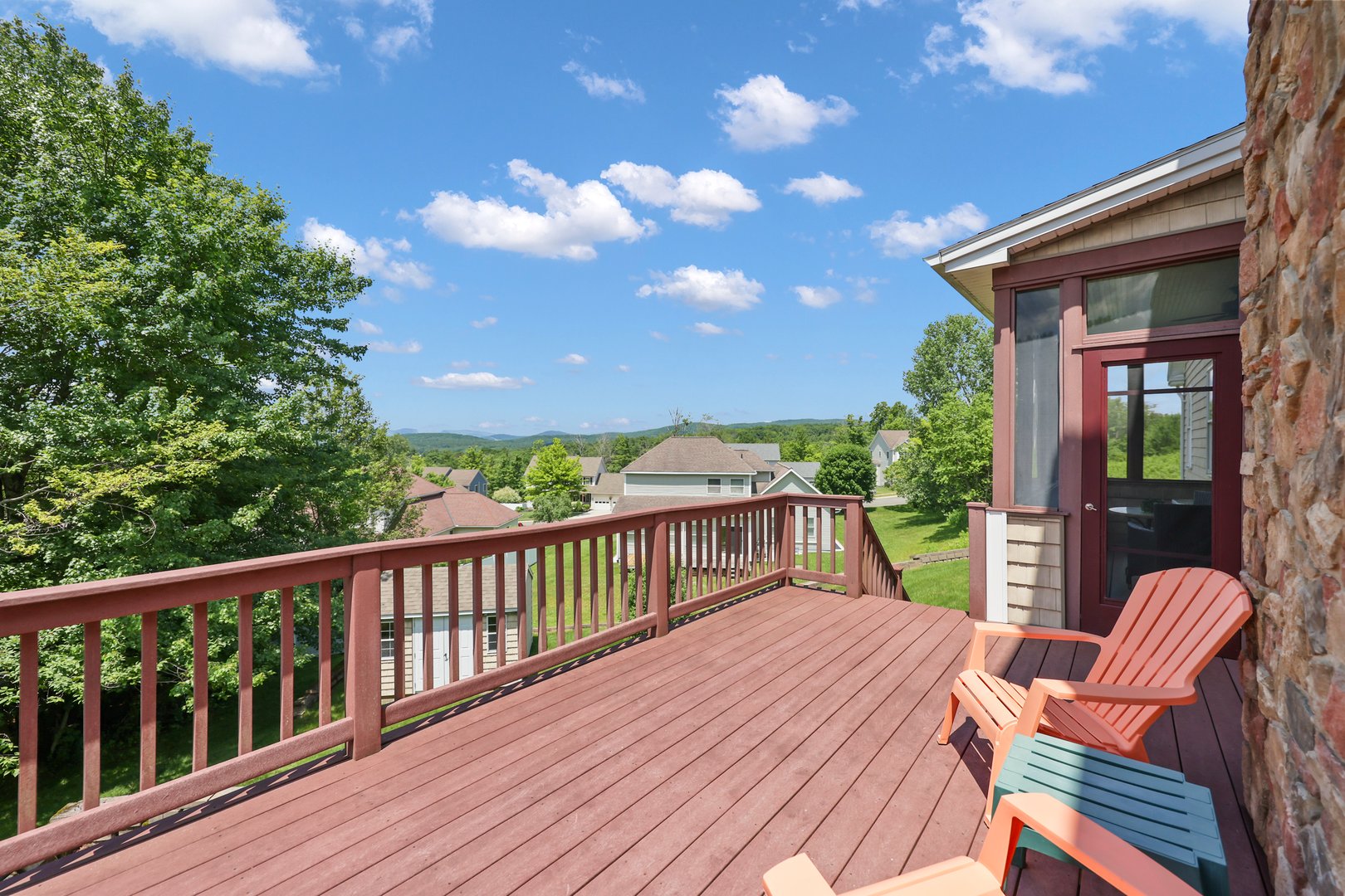 127 Pinecrest Dr Photo 3