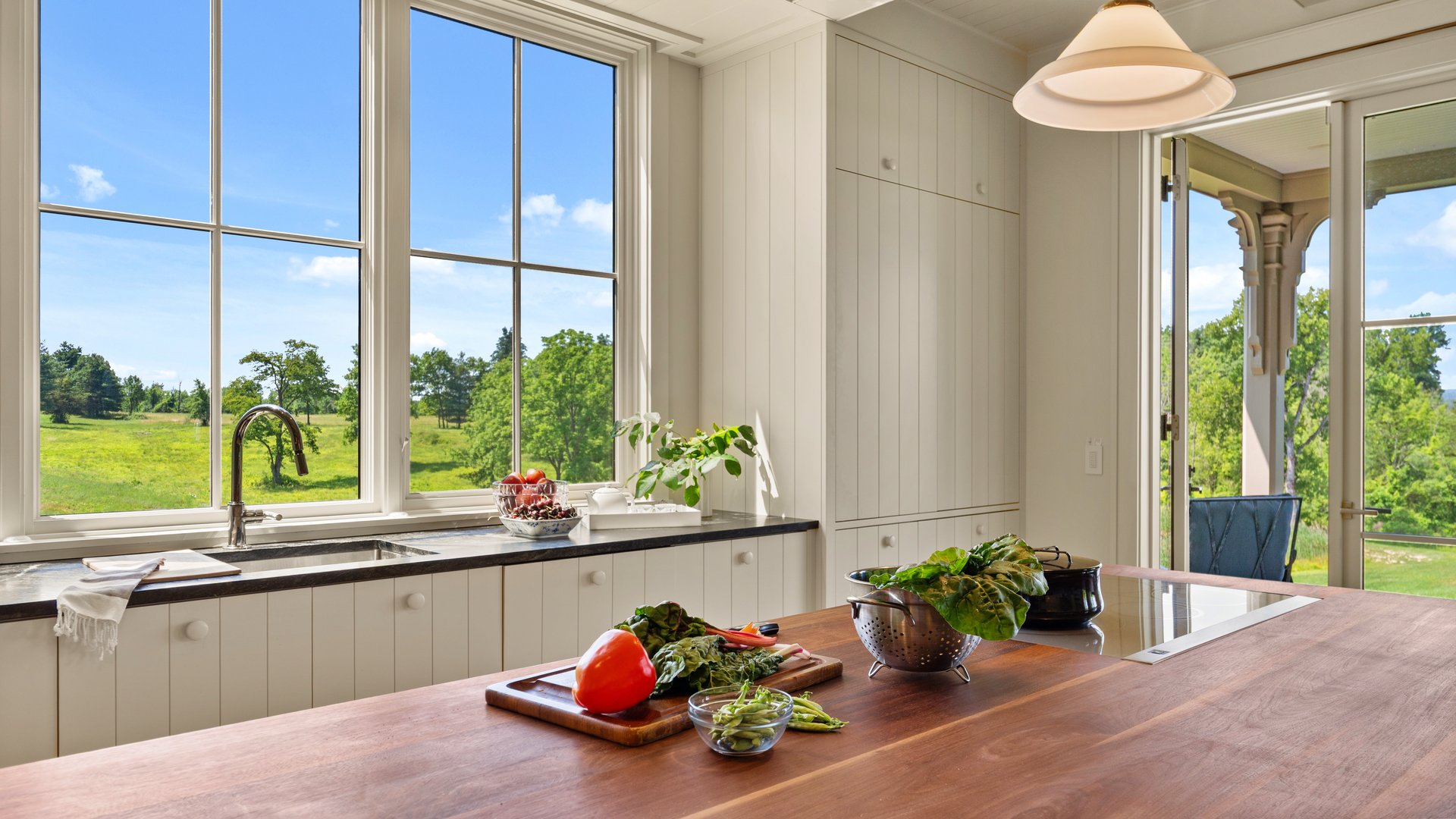 154 Schoolhouse Road Photo 12