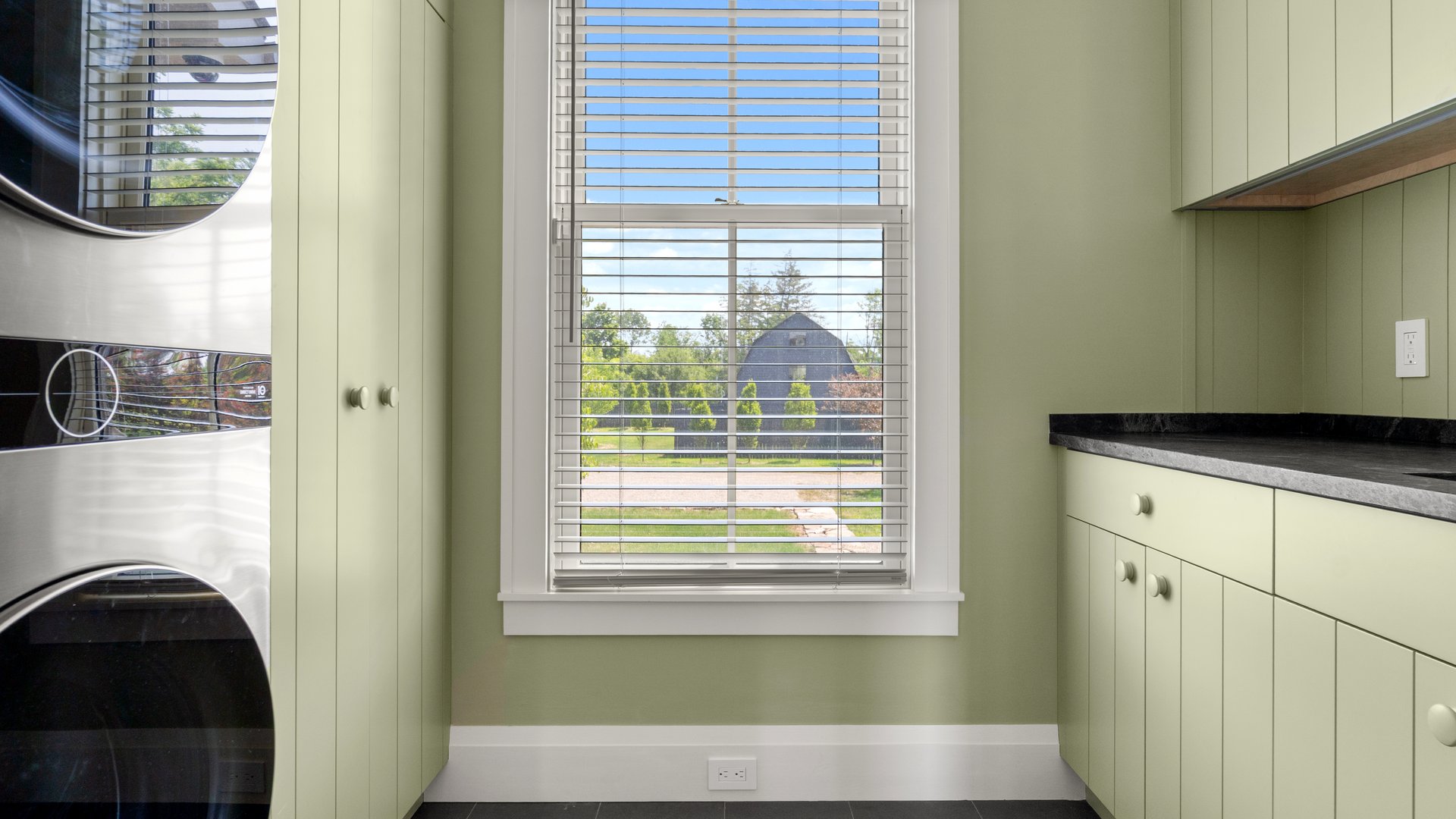 154 Schoolhouse Road Photo 19