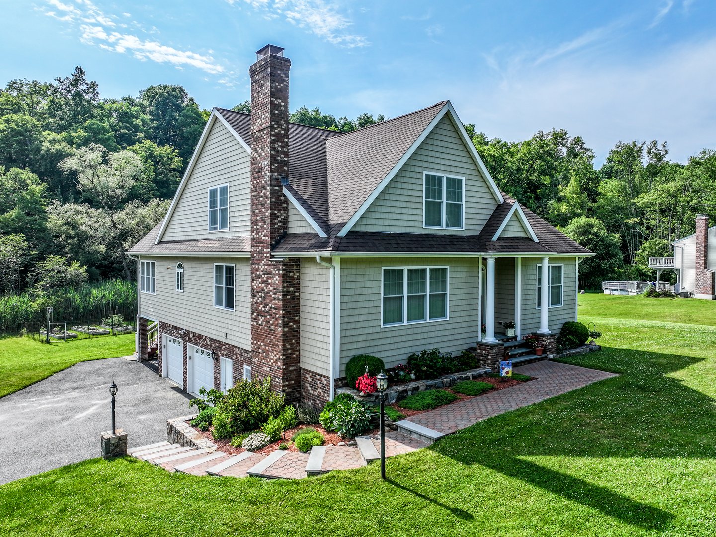 38 Greenridge Drive Photo 3