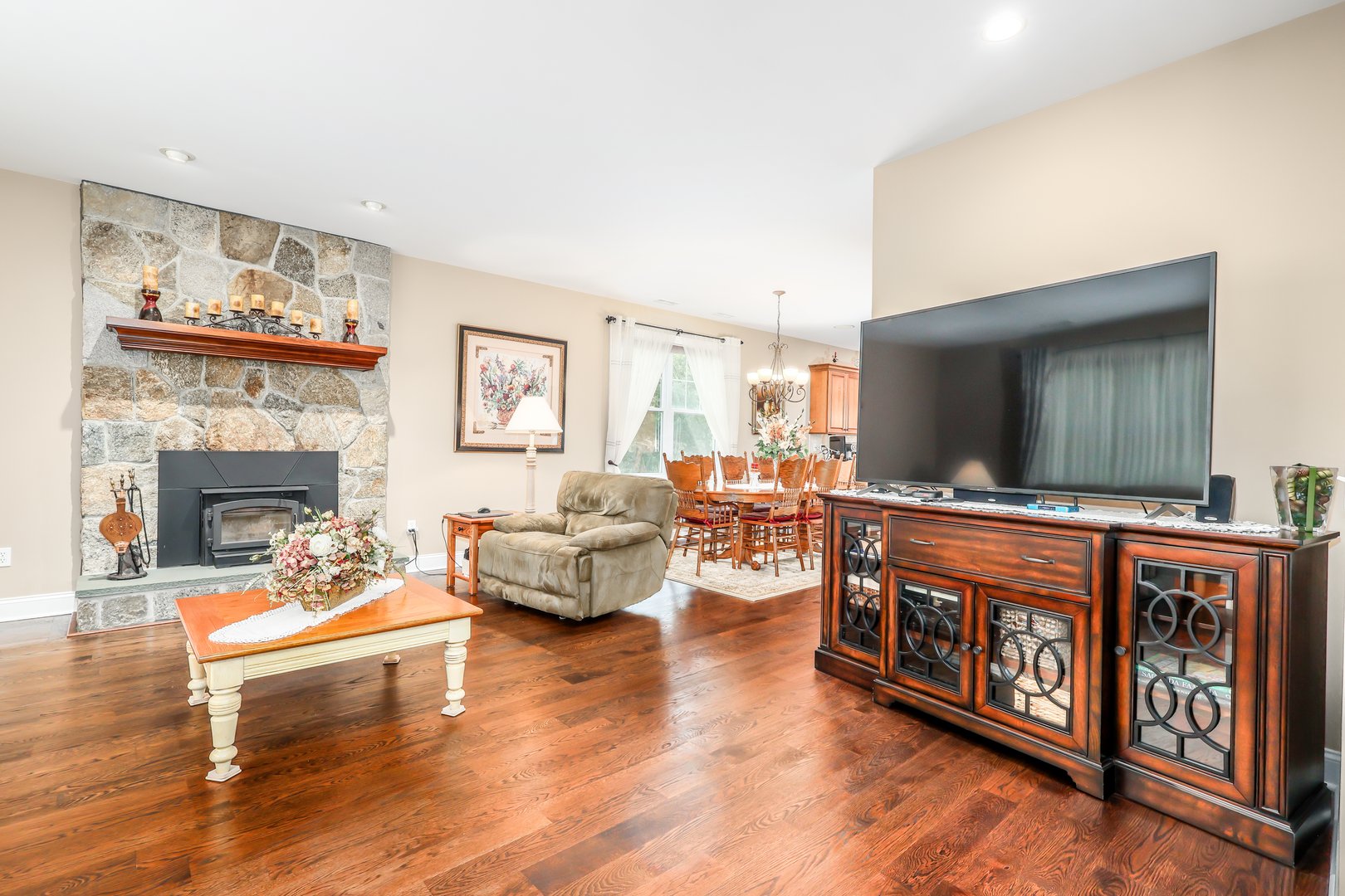 38 Greenridge Drive Photo 6