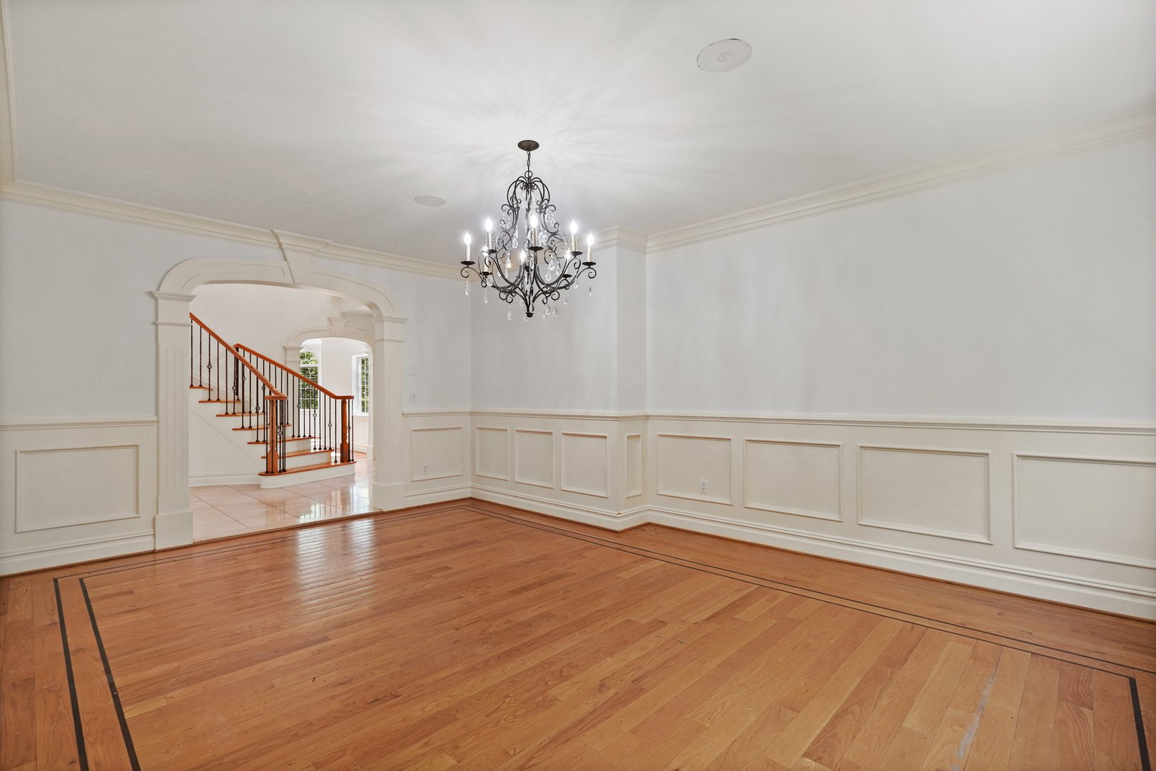 193 Saxon Woods Road Photo 10