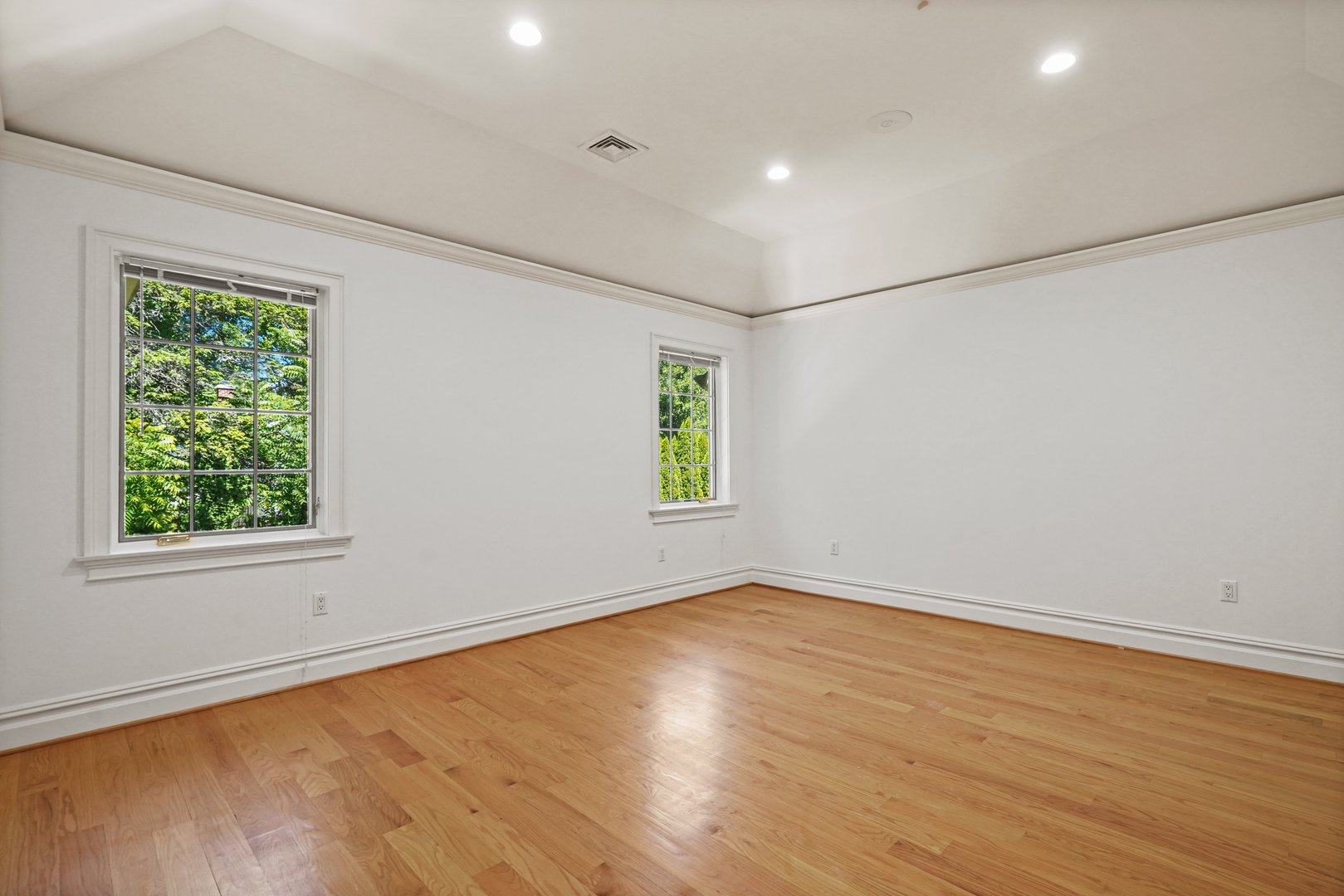 193 Saxon Woods Road Photo 40