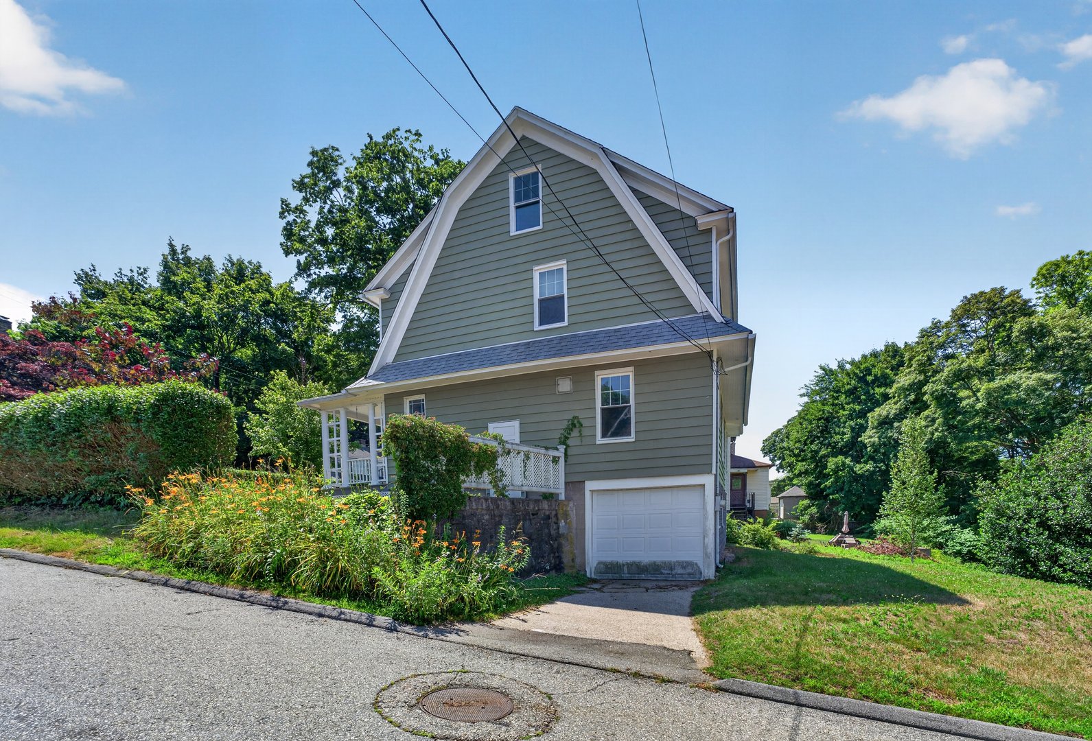 22 Goldberg Avenue Photo 3