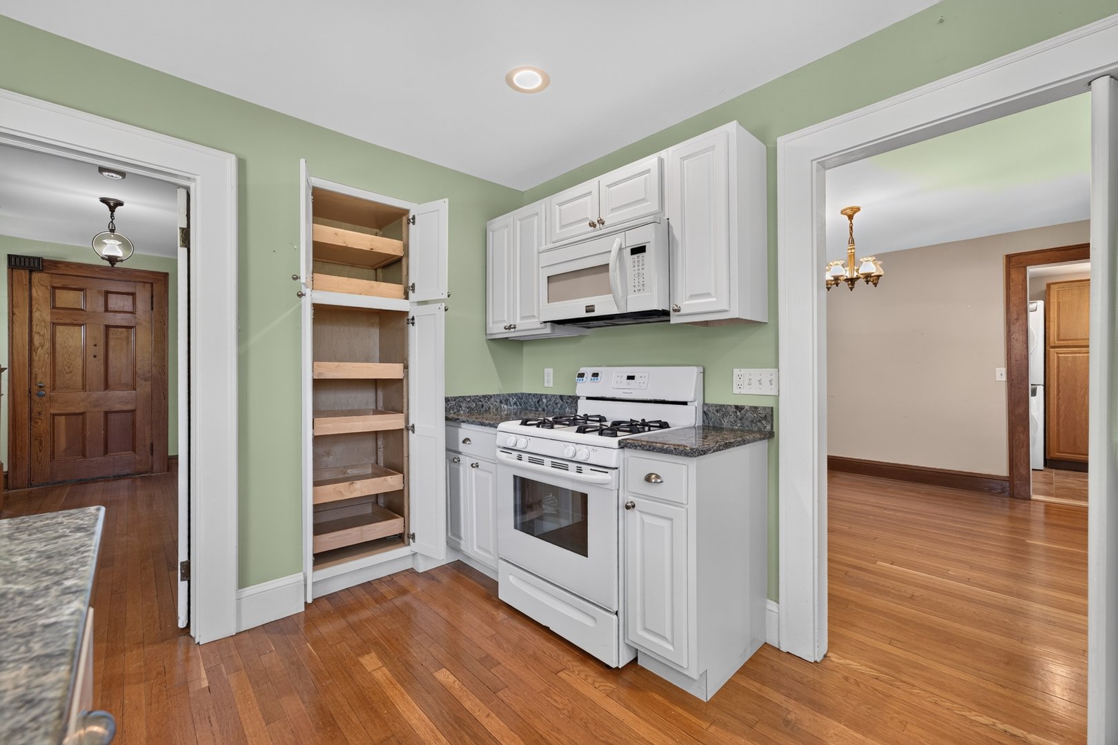22 Goldberg Avenue Photo 15