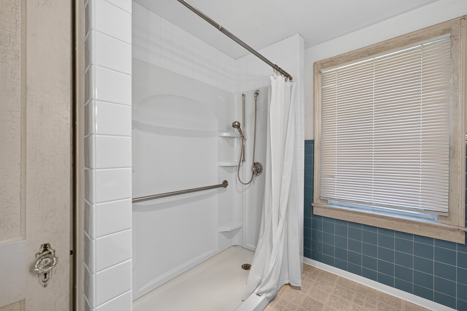 22 Goldberg Avenue Photo 17