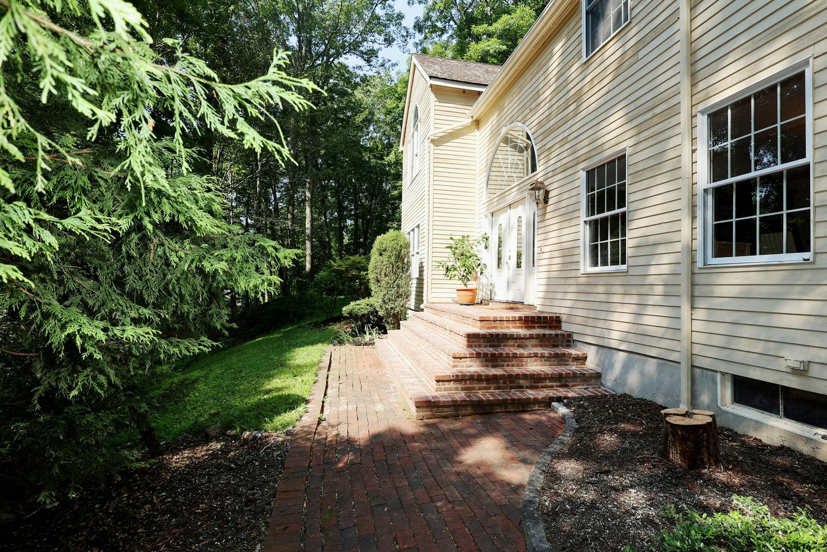 123a Peaceable Street Photo 38