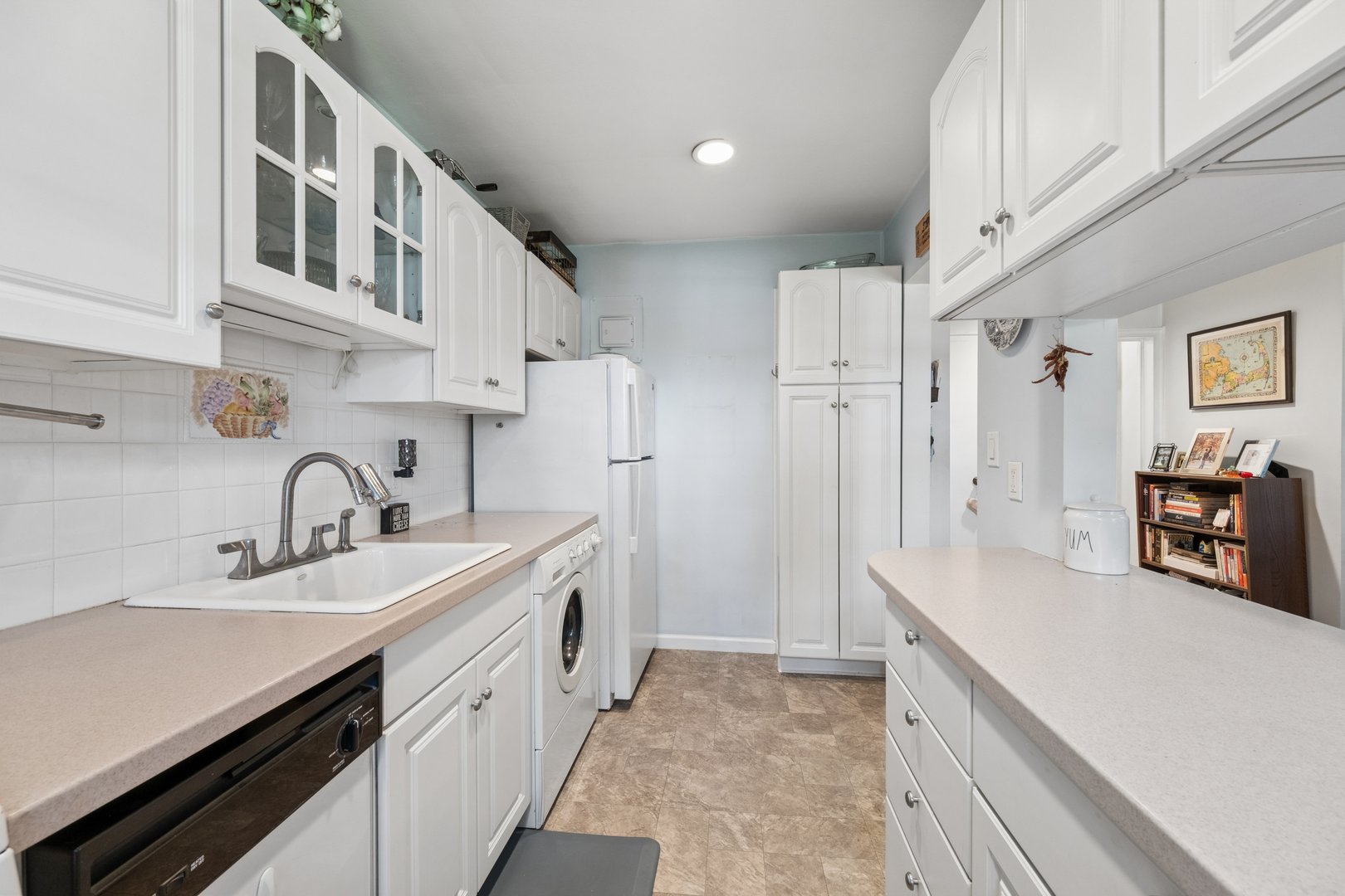 14 Manchester Road  #2L Photo 6