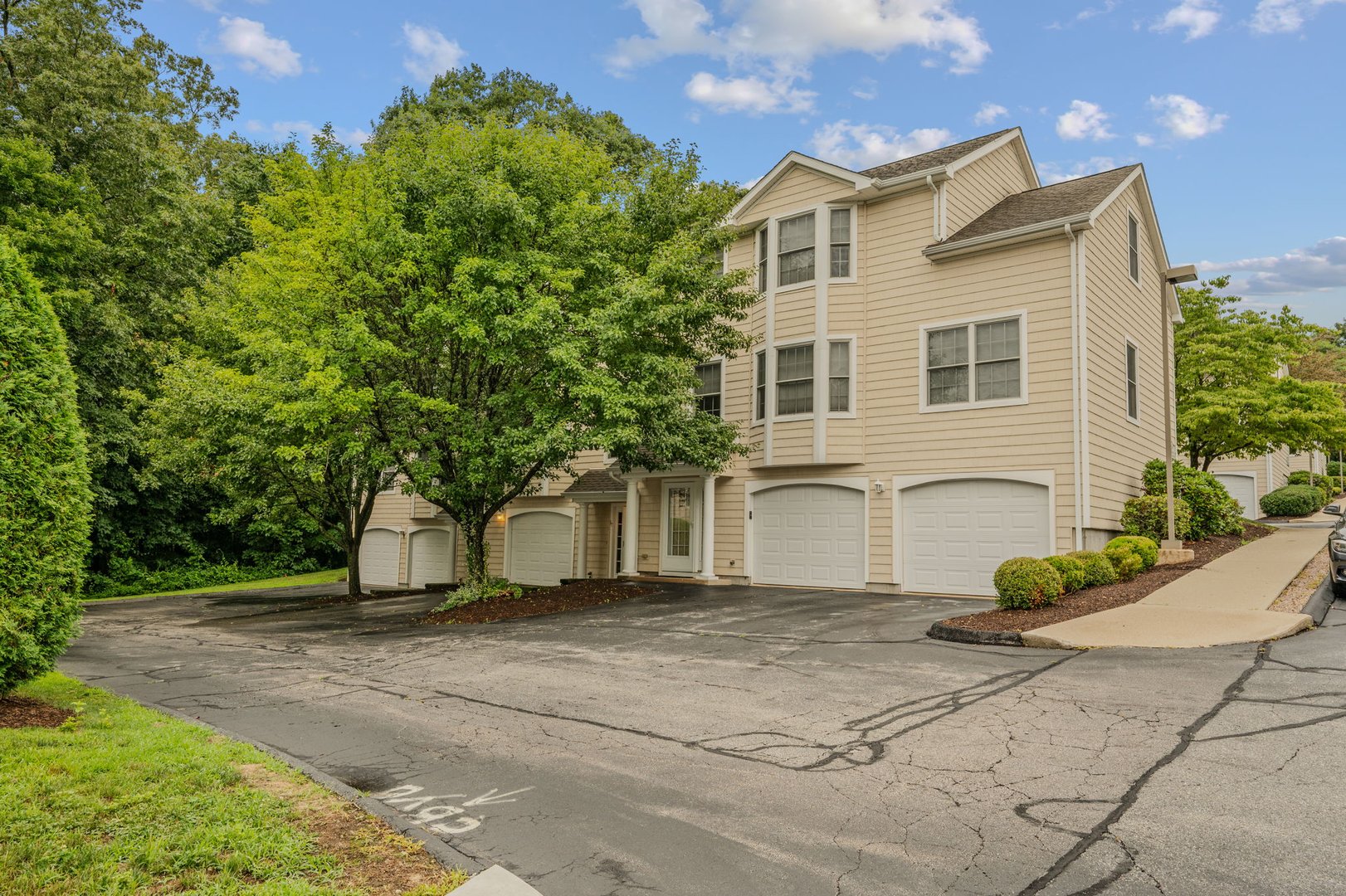 17 Parkwoods Drive #17 Photo 2