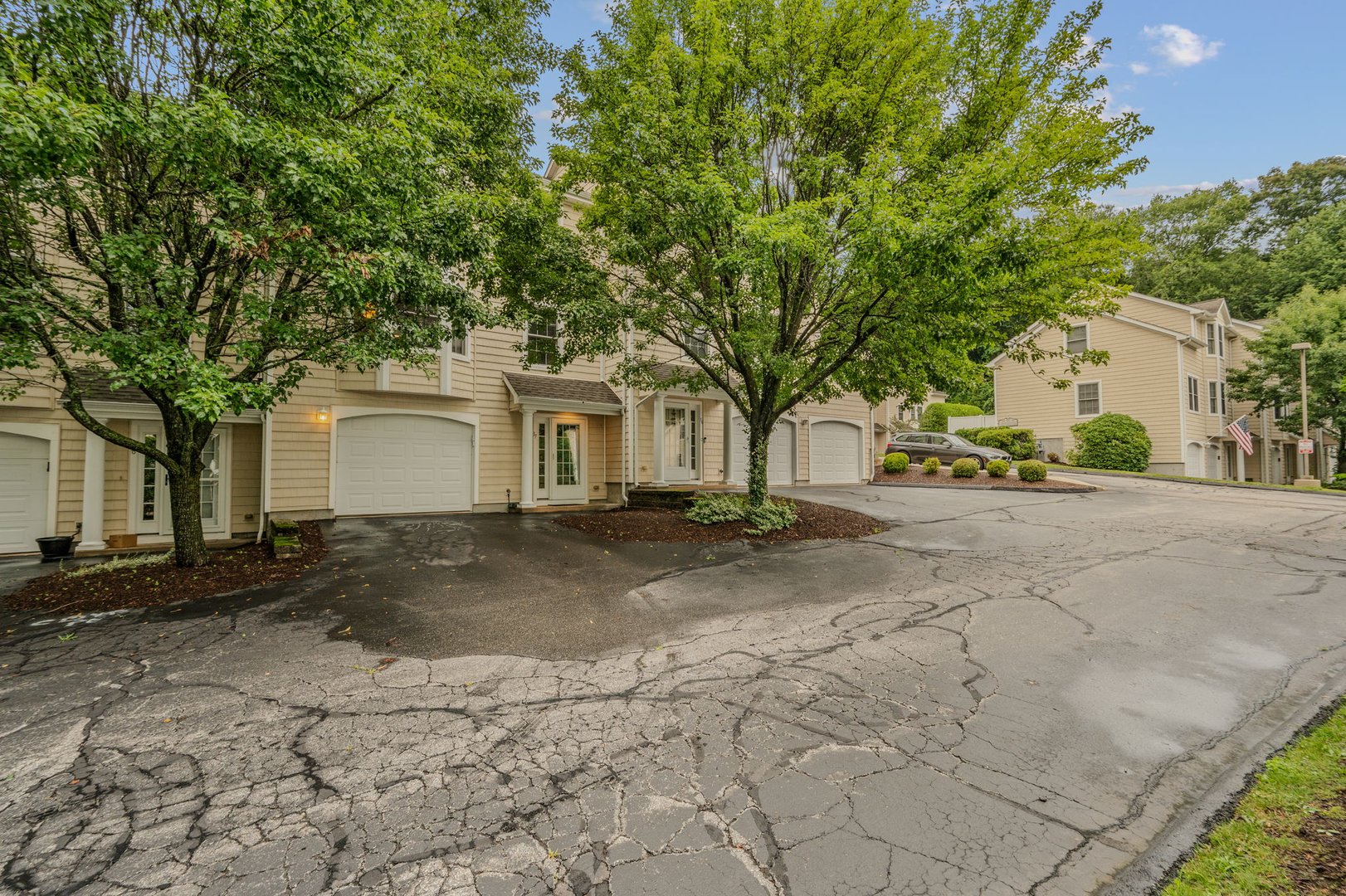 17 Parkwoods Drive #17 Photo 3