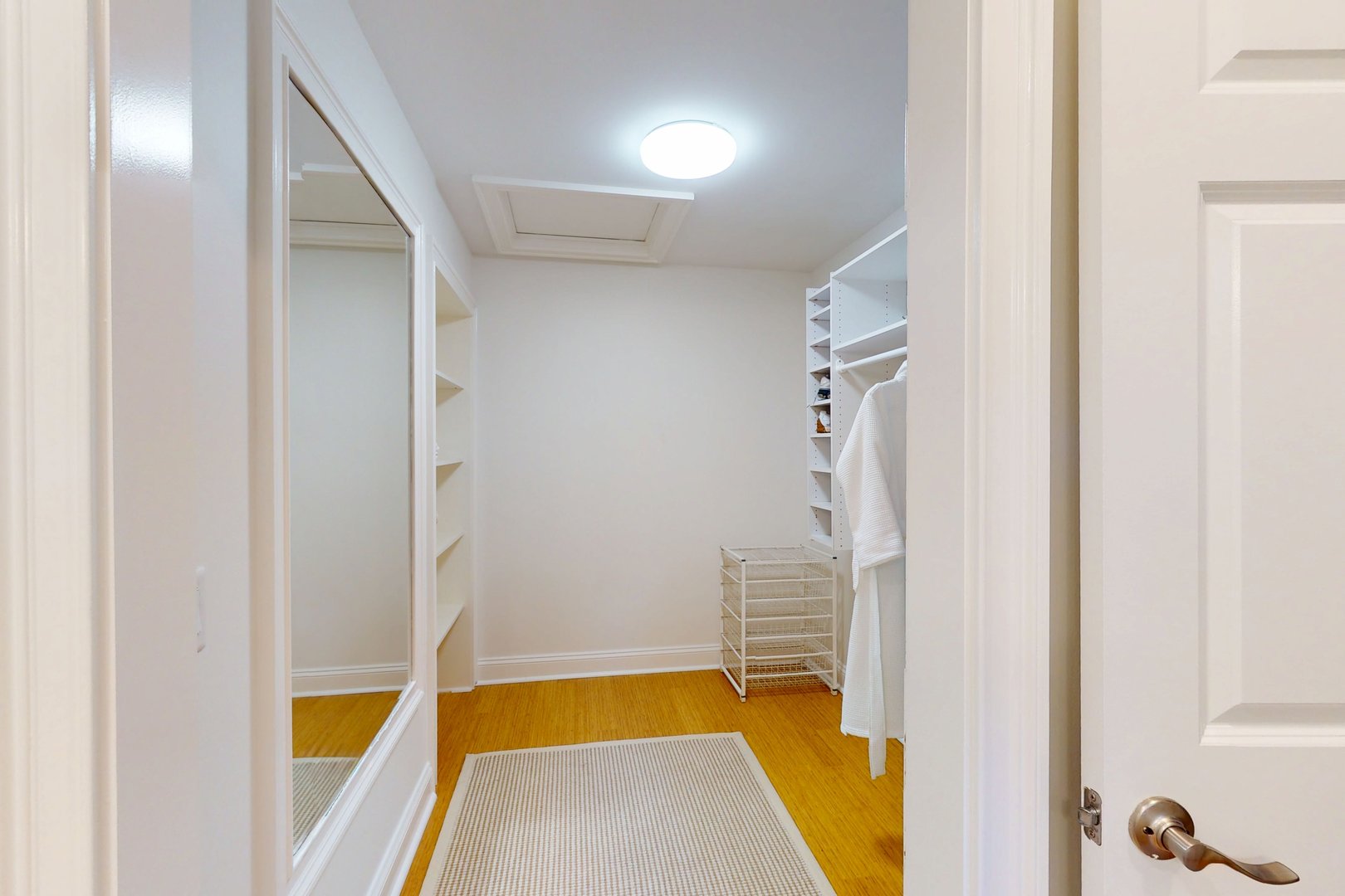 818 Heritage Village  #B Photo 21
