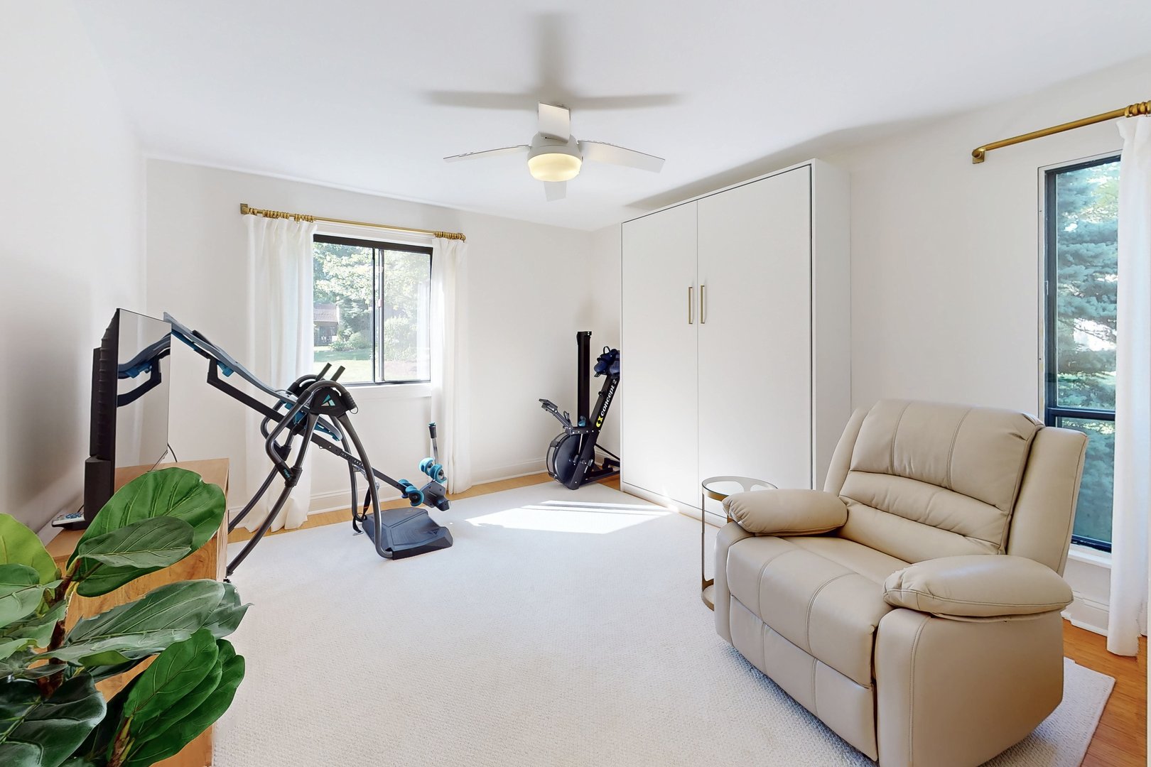818 Heritage Village  #B Photo 22