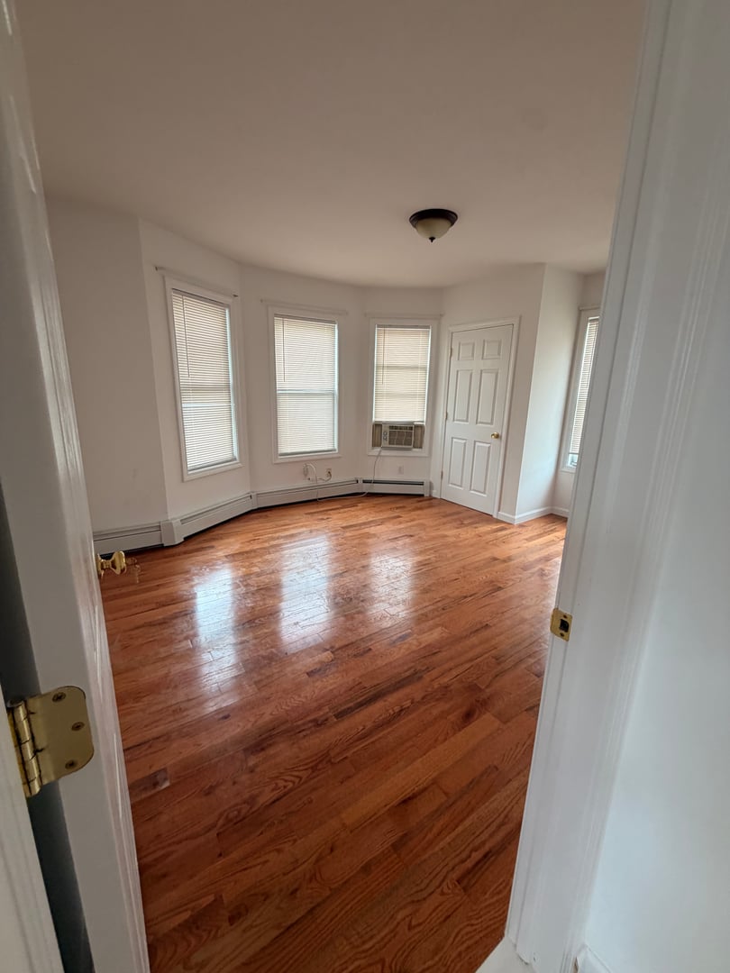148 Alfred Street  #2 Photo 7
