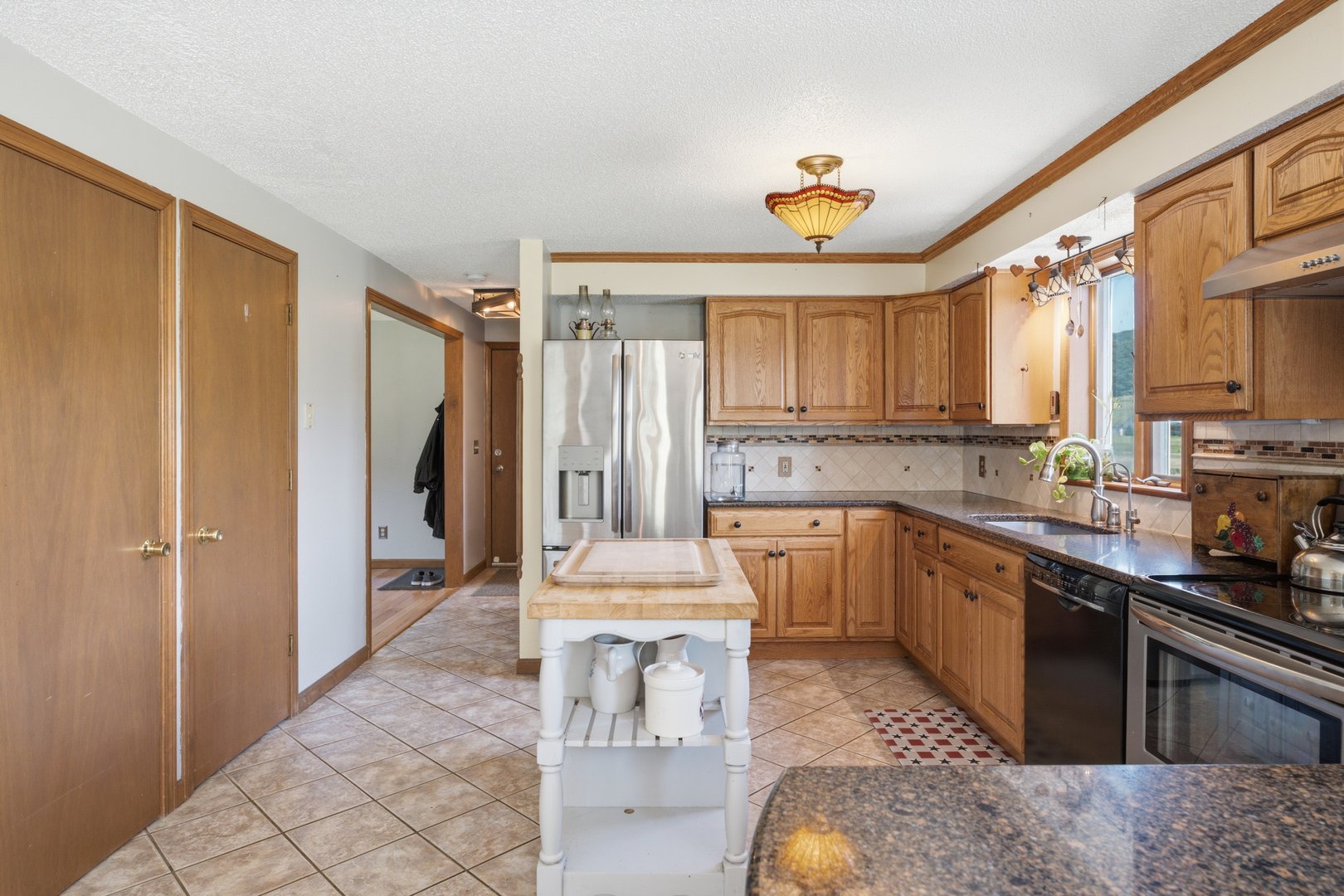 53 Park Place Photo 8