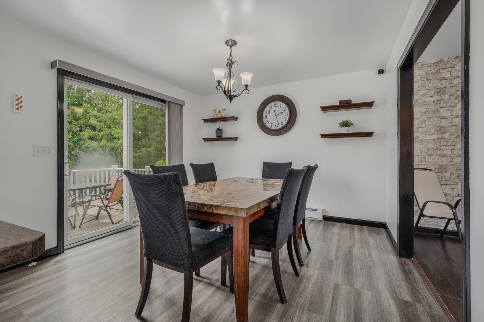 21 Columbus Avenue Photo 16