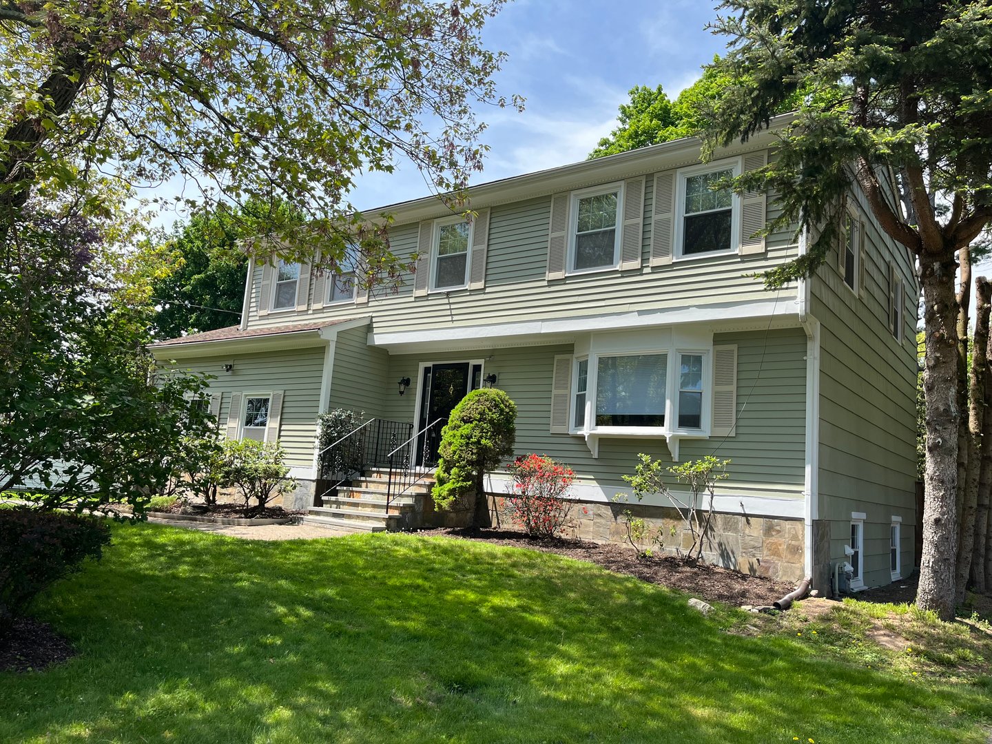 476 Wilson Street Photo 1