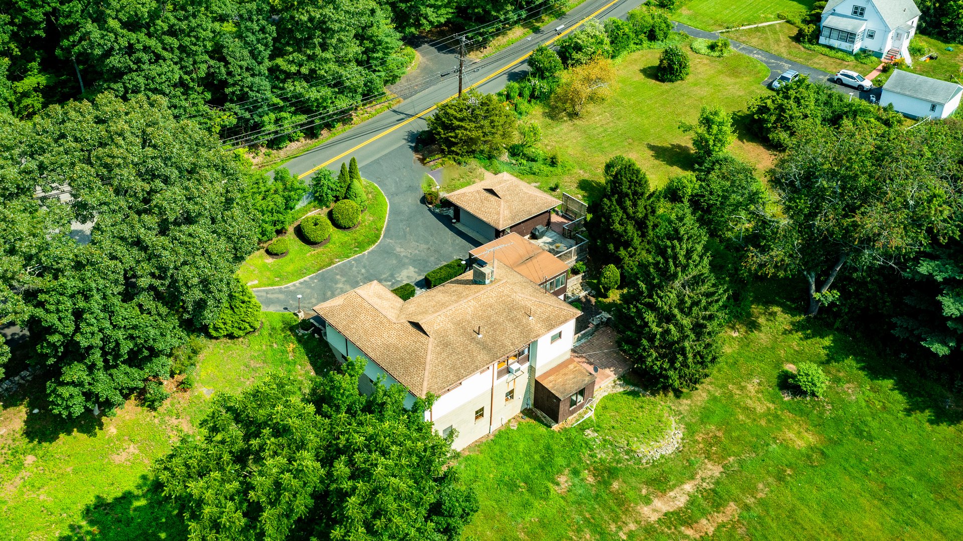 61 Soundview Avenue Photo 3