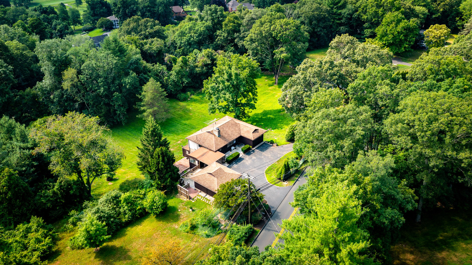 61 Soundview Avenue Photo 5