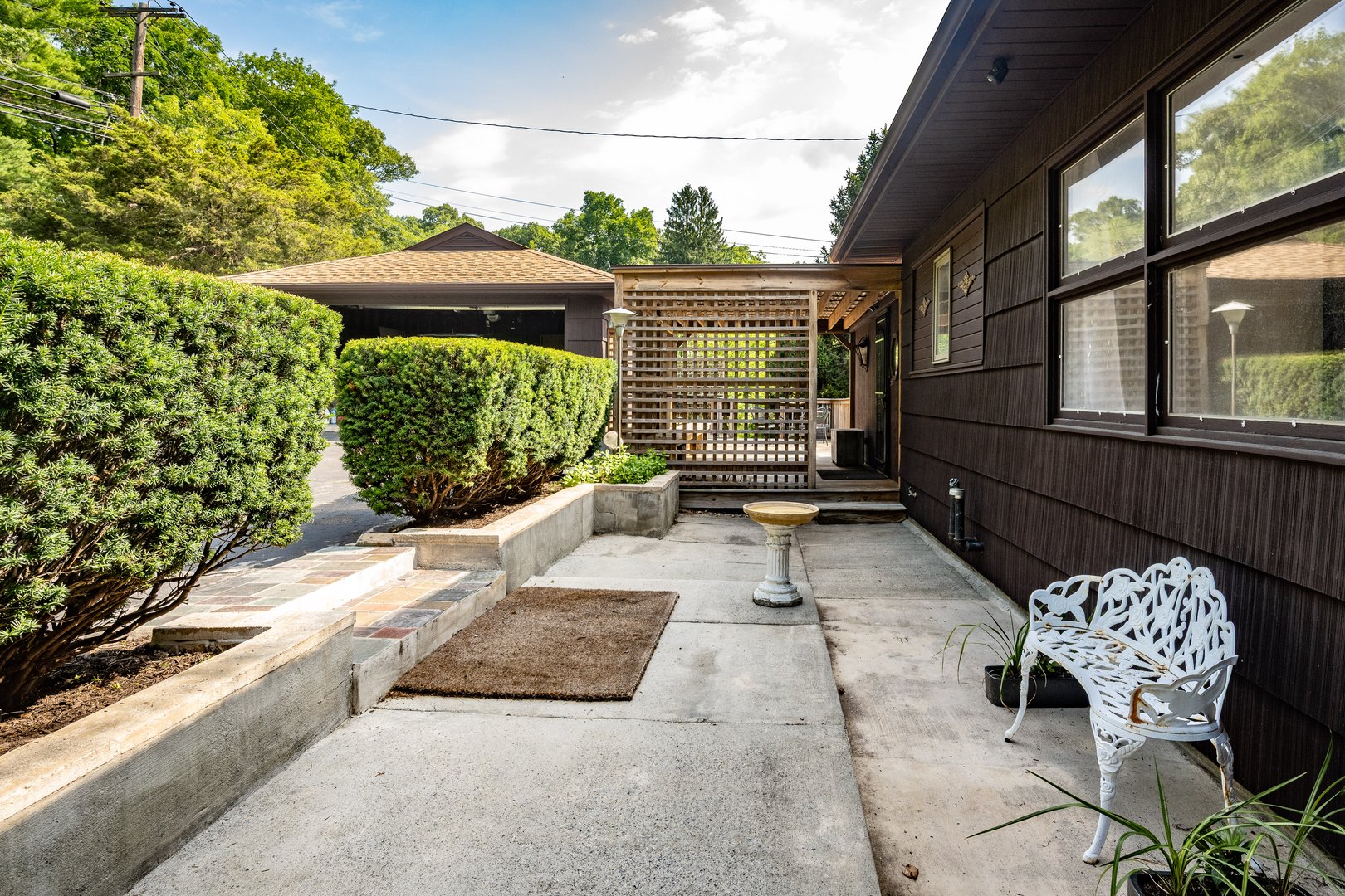 61 Soundview Avenue Photo 6