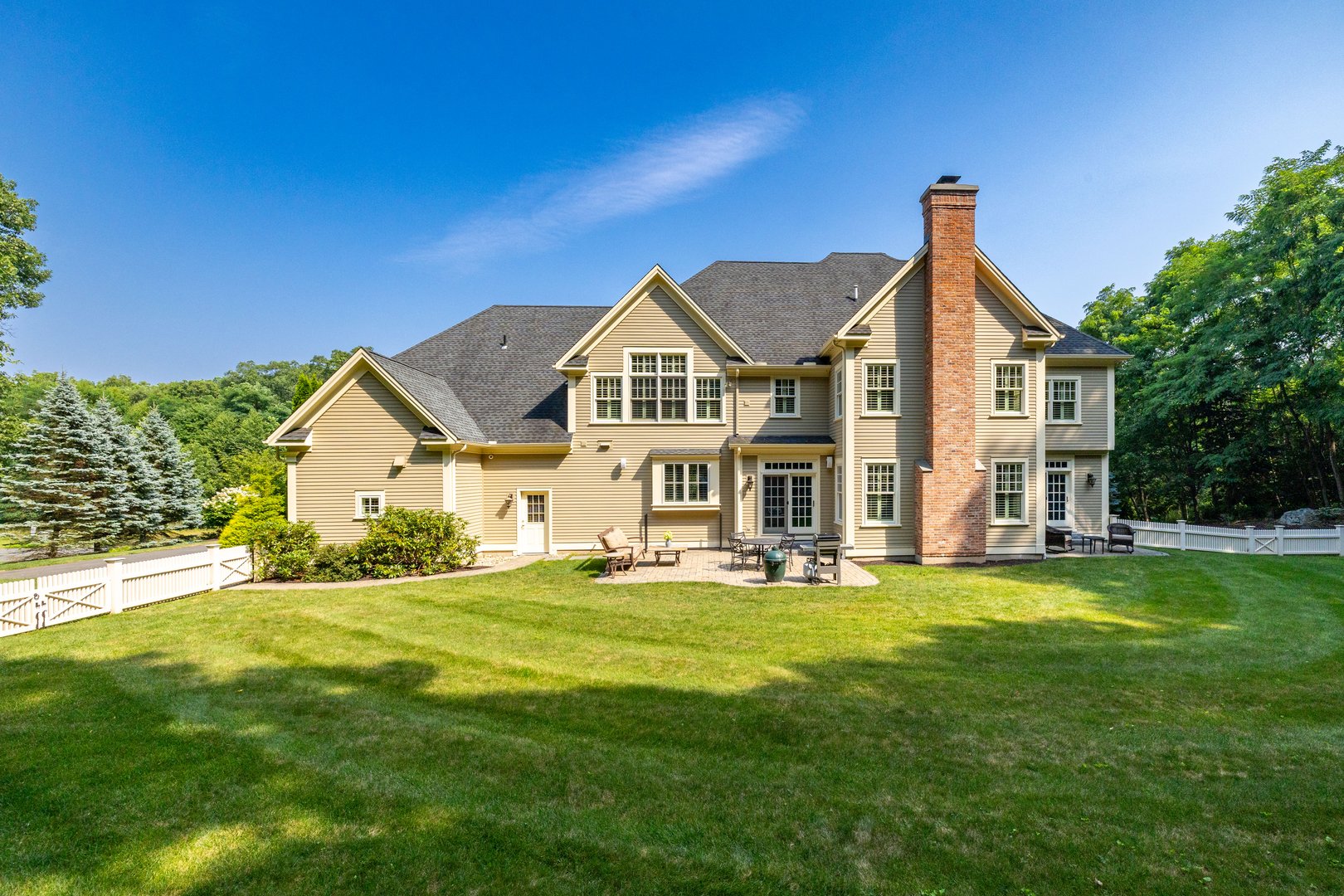 273 Northington Drive Photo 3
