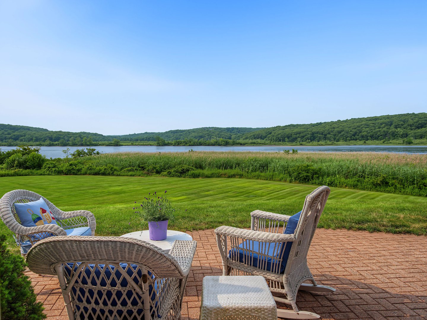 323 River Road Photo 18