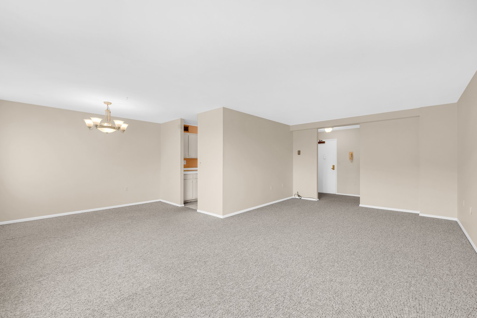 893 Farmington Avenue  #1C Photo 3