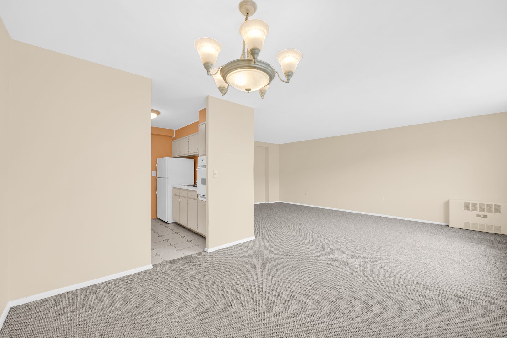 893 Farmington Avenue  #1C Photo 6