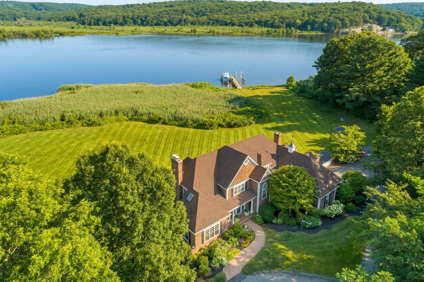 323 River Road Photo 2
