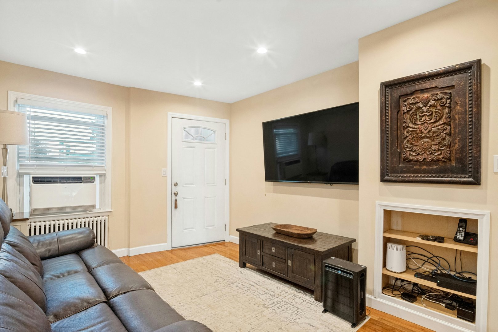 20 Waller Avenue Photo 8