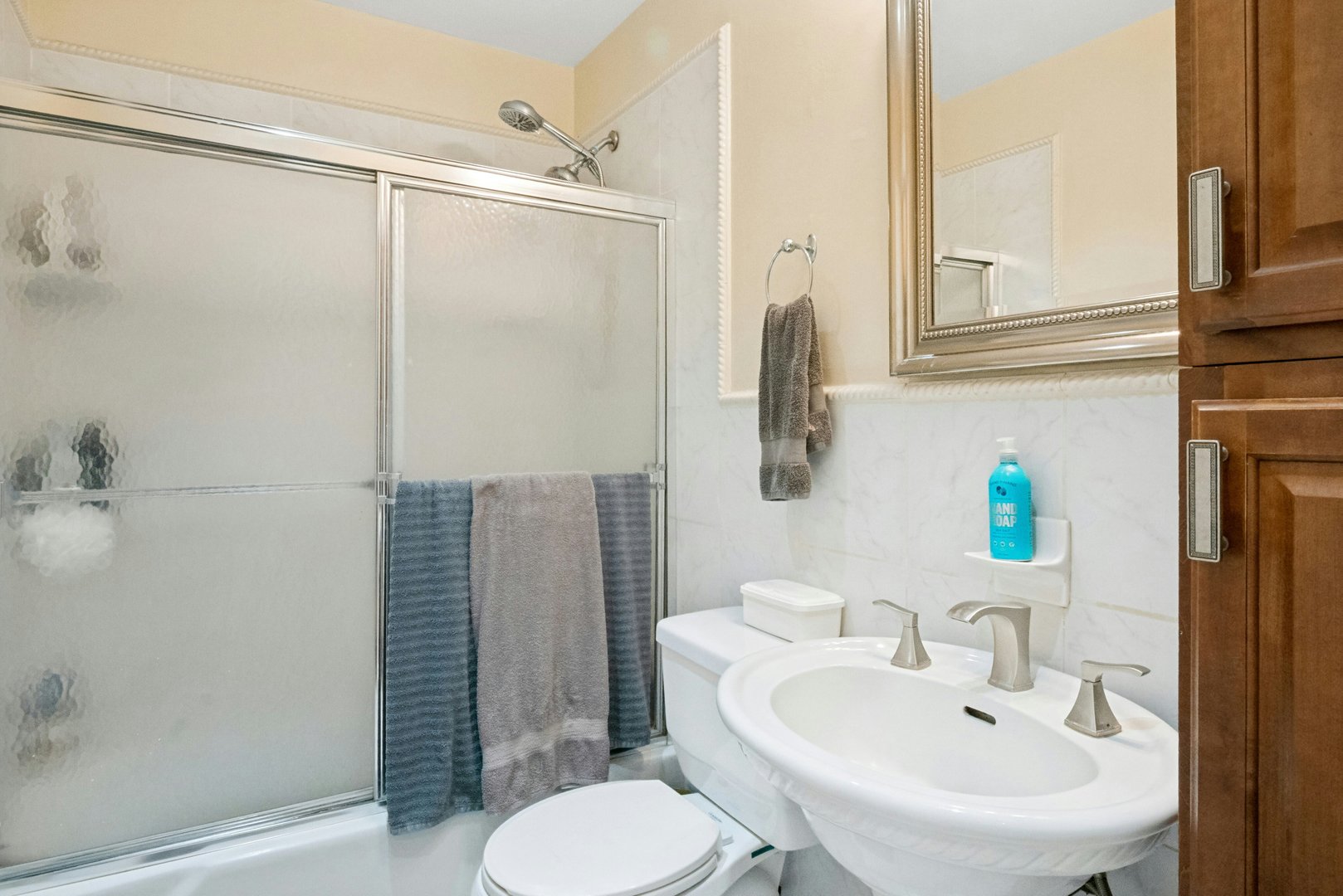 20 Waller Avenue Photo 14