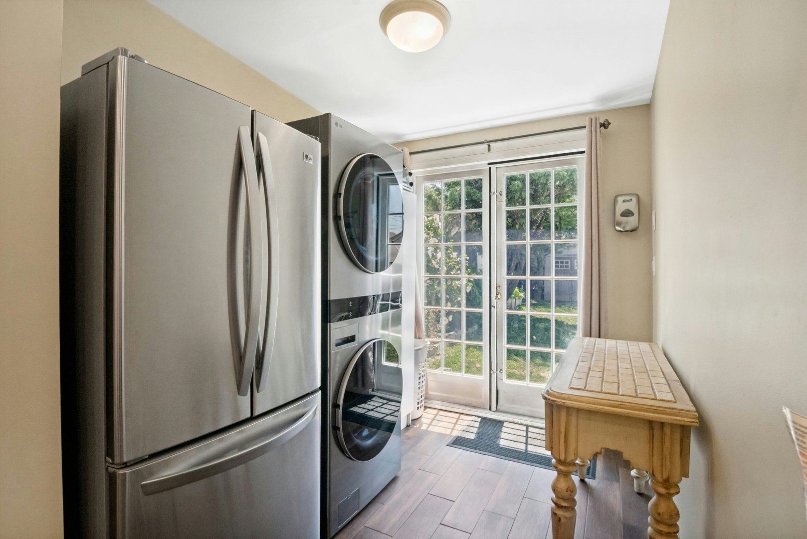 20 Waller Avenue Photo 19