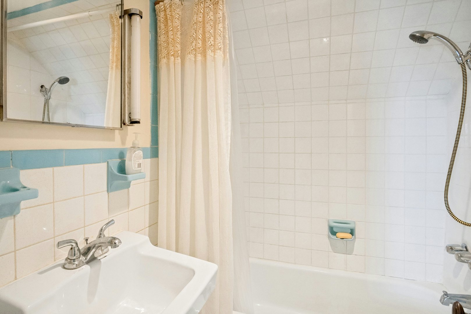 20 Waller Avenue Photo 39