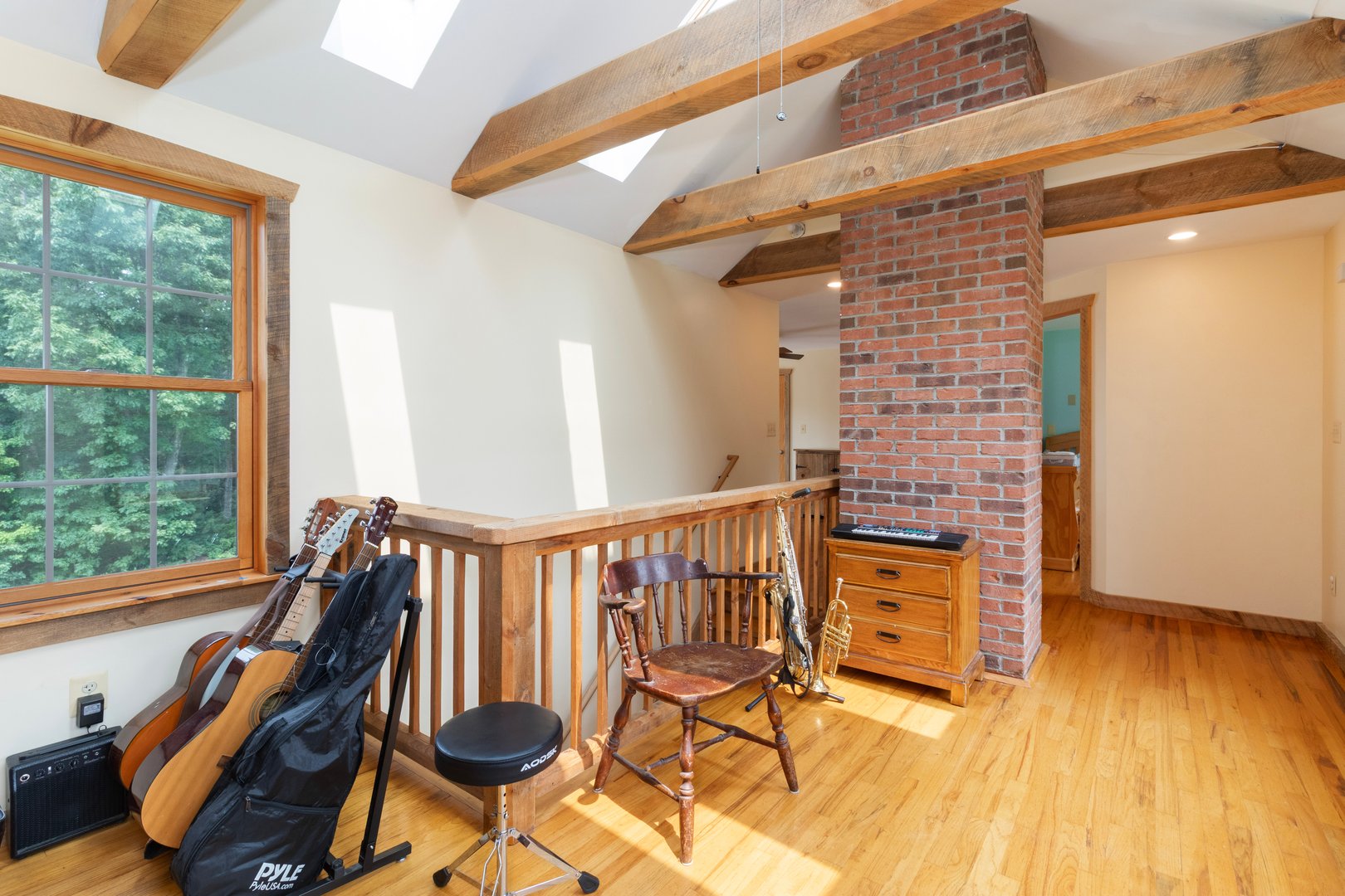 13 Woodridge Drive Photo 16