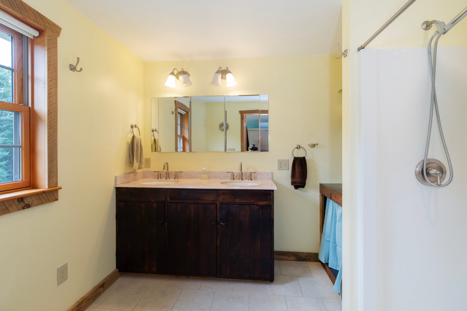 13 Woodridge Drive Photo 18