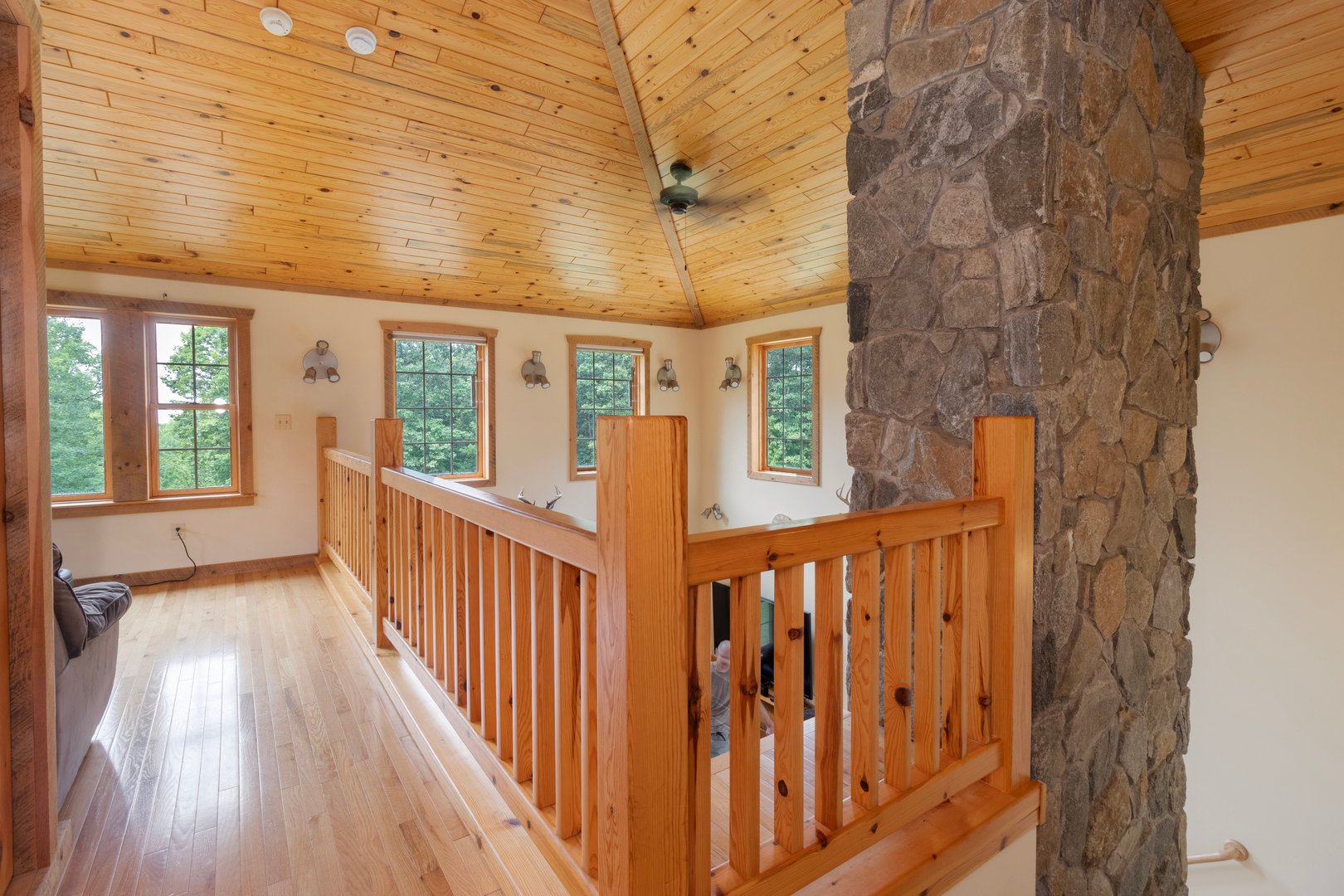 13 Woodridge Drive Photo 20