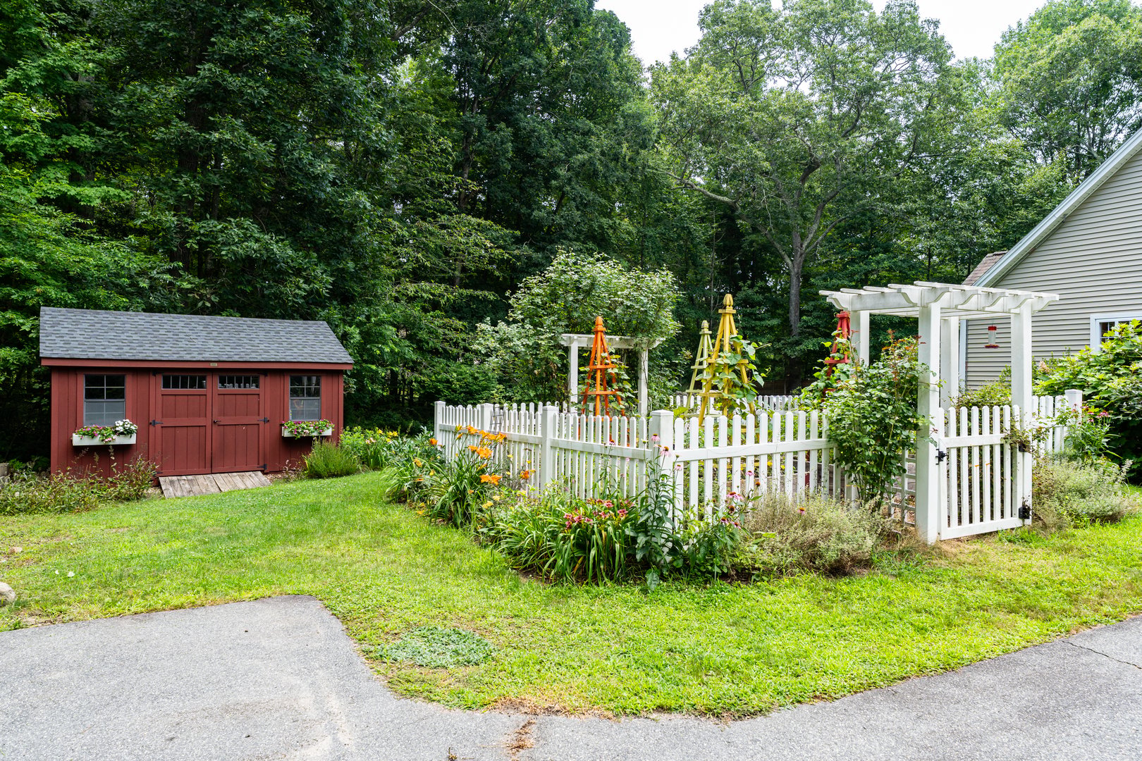 331 Dennison Road Photo 27