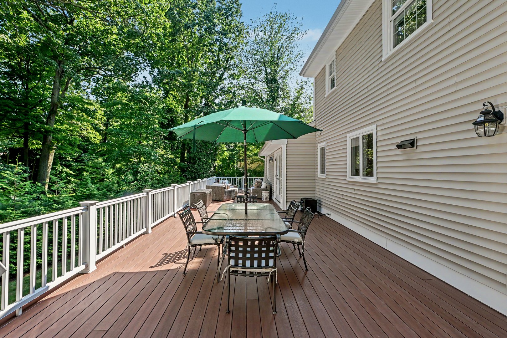 99 William Street Photo 33