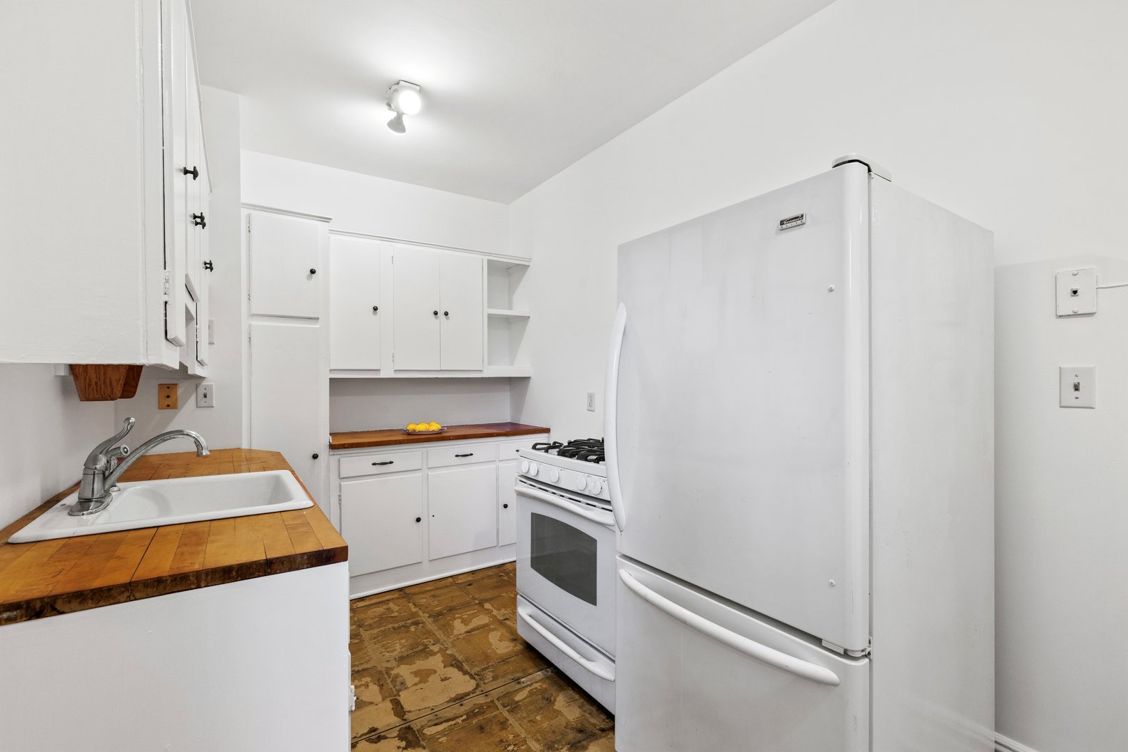 19 S Broadway  #4F Photo 6