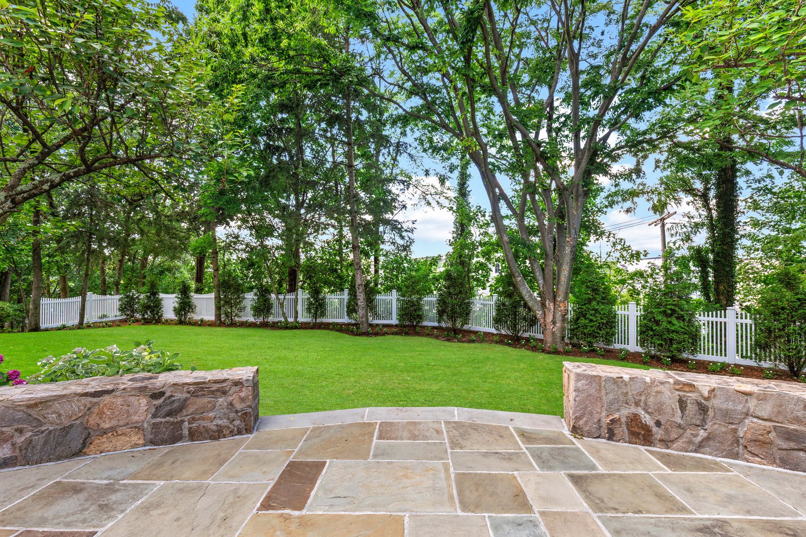 21 Loder Street Photo 36