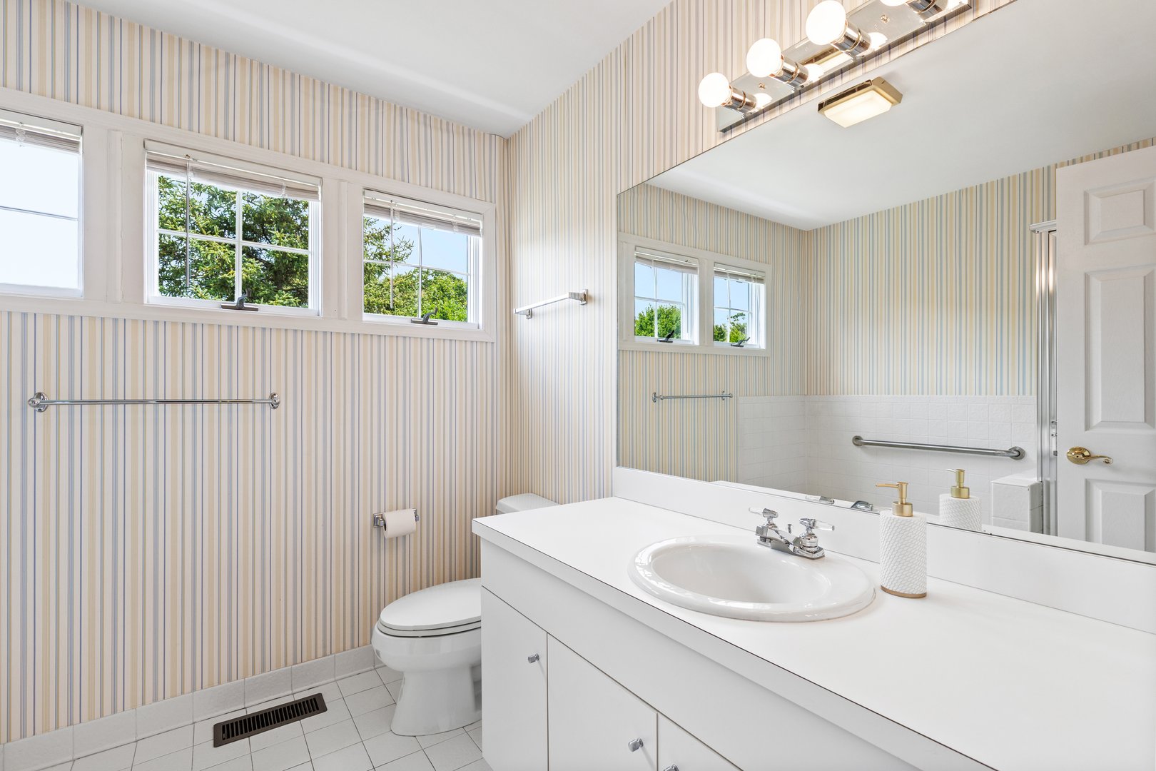 44 Alex Drive Photo 21
