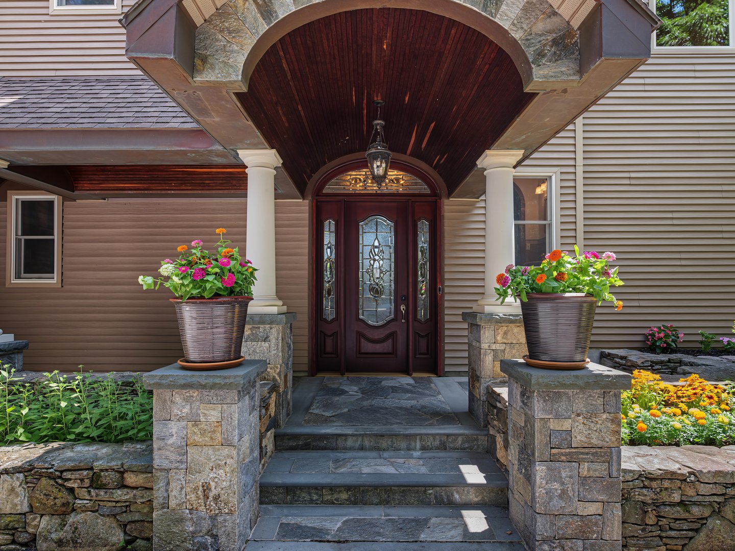 25 Clintonville Road Photo 3
