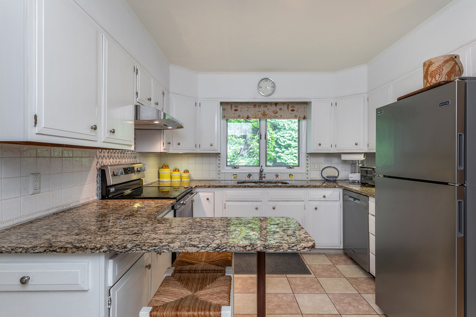 318 Romford Road Photo 21