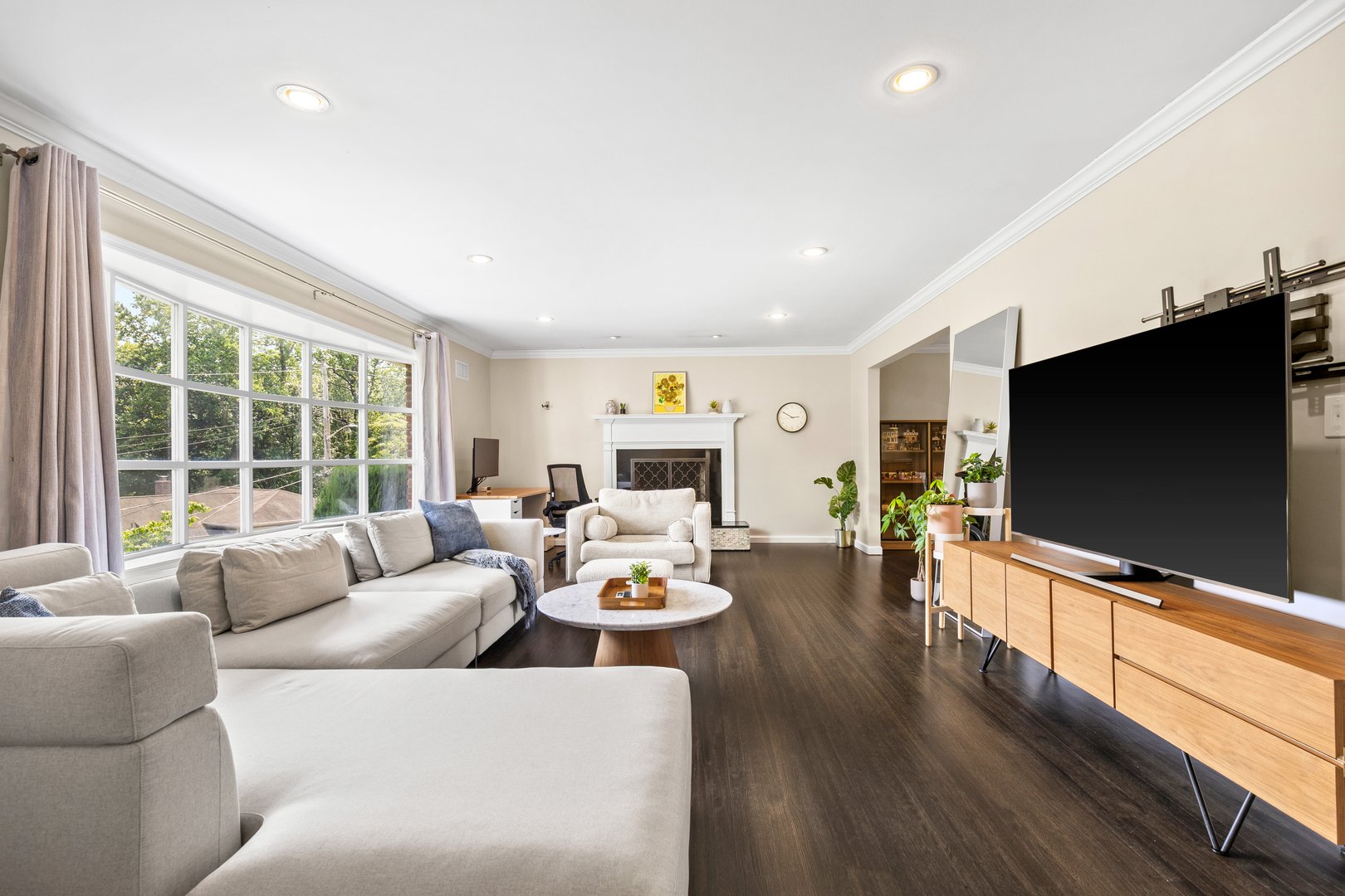 31 Claudet Way Photo 3