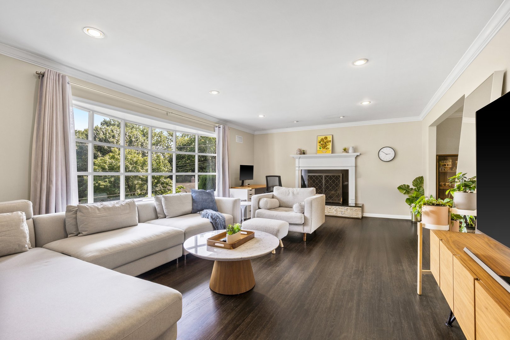31 Claudet Way Photo 4