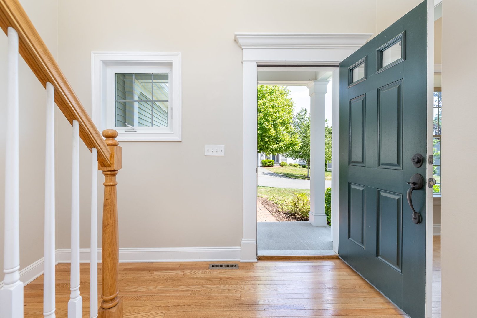 16 Carson Way Photo 2